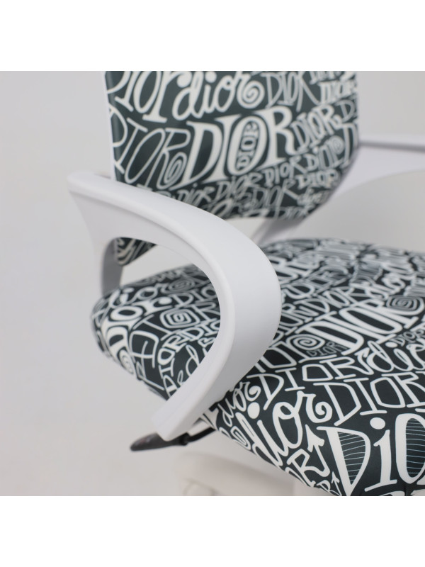 Кресло компьютерное AksHome Ricci New черный/белый подлокотники