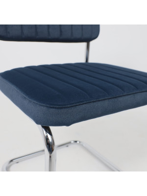 Стул офисный AksHome Славия Люкс синий вблизи