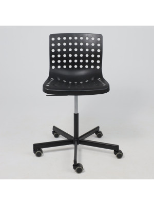 Кресло компьютерное AksHome Ora черный спереди