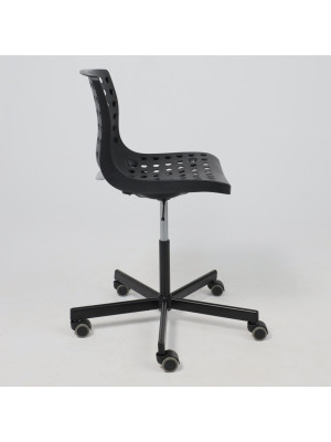 Кресло компьютерное AksHome Ora черный сбоку