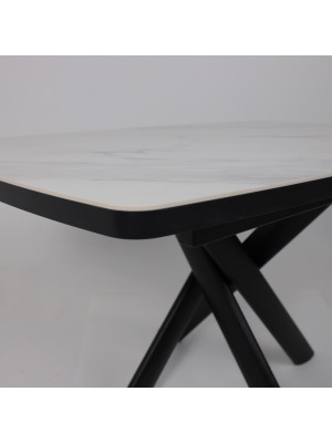 Кухонный стол MamaDoma Leonel-130 Calakatta ST Cer/черный под углом