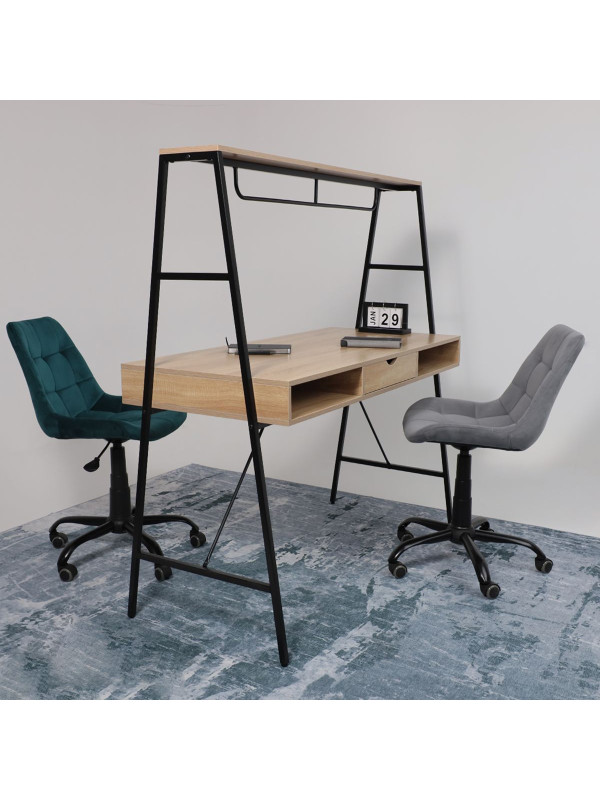 Стол письменный AksHome Vector светлый дуб/черный металл в интерьере