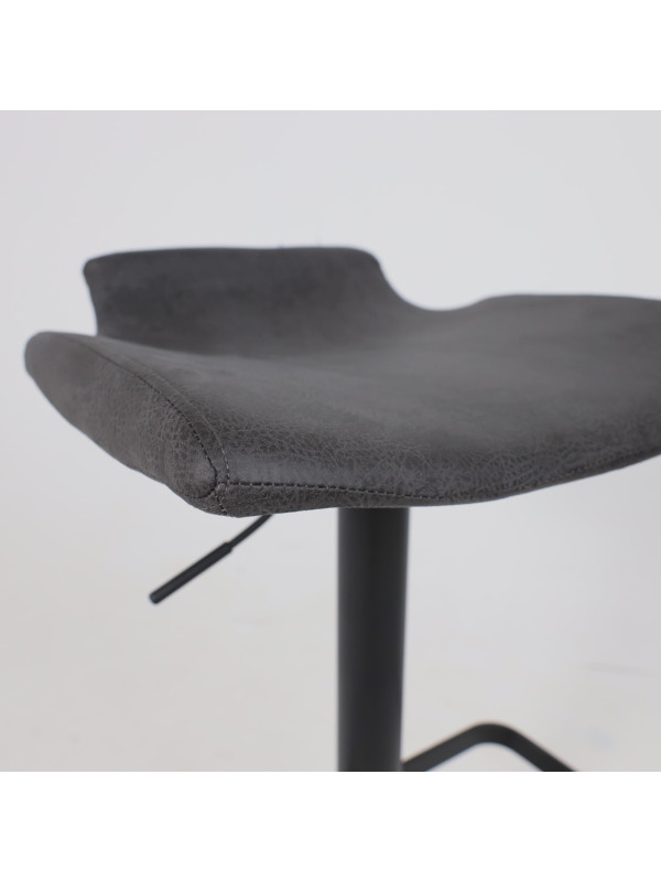 Стул AksHome Finch черный вблизи