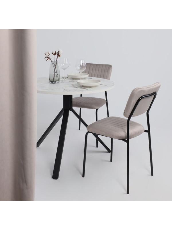Стул AksHome Rain темно-бежевый/черный в интерьере