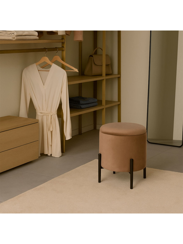 Пуф AksHome Boot серо-бежевый/черный в интерьере