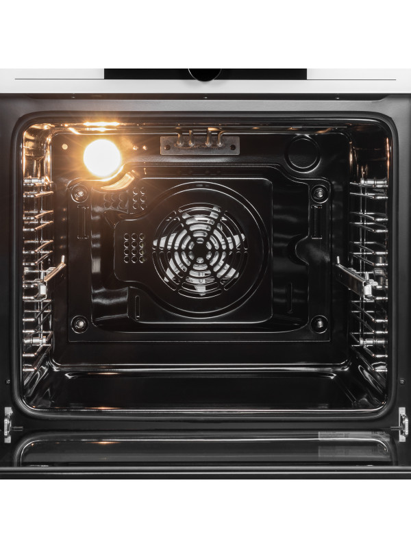 Электрический духовой шкаф ZorG MUN616 White изнутри