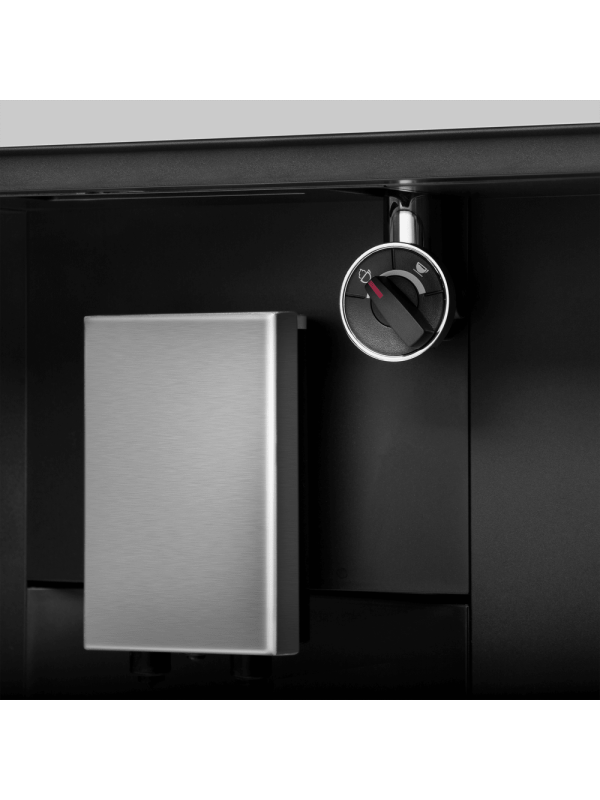 Кофемашина Maunfeld AMCM1503W вблизи