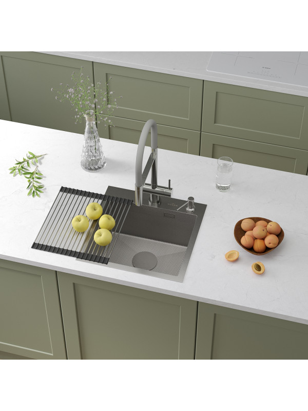 Кухонная мойка Roxen Snake 560220-45-S сатин в интерьере