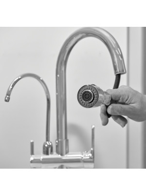 Смеситель Ahti Kemi KM803013 хром выдвижной излив (1)