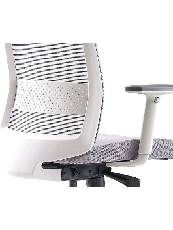 Кресло компьютерное BESTUHL S30 черная рама/черный спинка