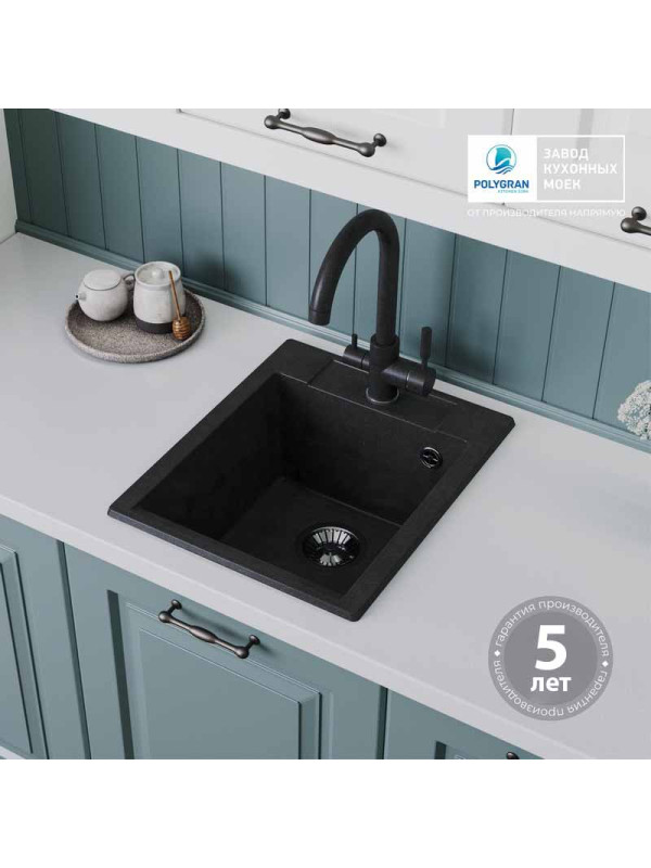 Кухонная мойка Polygran ARGO 420 космос черный металлик интерьер