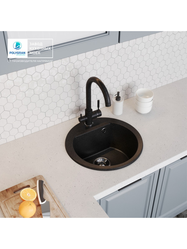 Кухонная мойка Polygran ATOL 520 черный интерьер