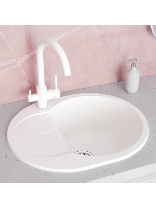 Кухонная мойка Polygran ATOL 620 белый хлопок в интерьере