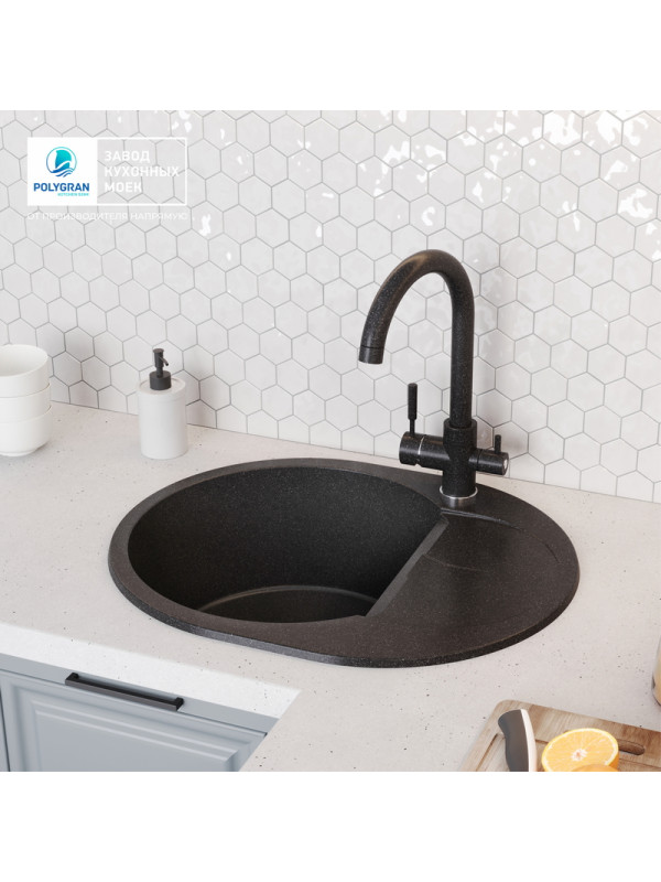 Кухонная мойка Polygran ATOL 620 черный интерьер