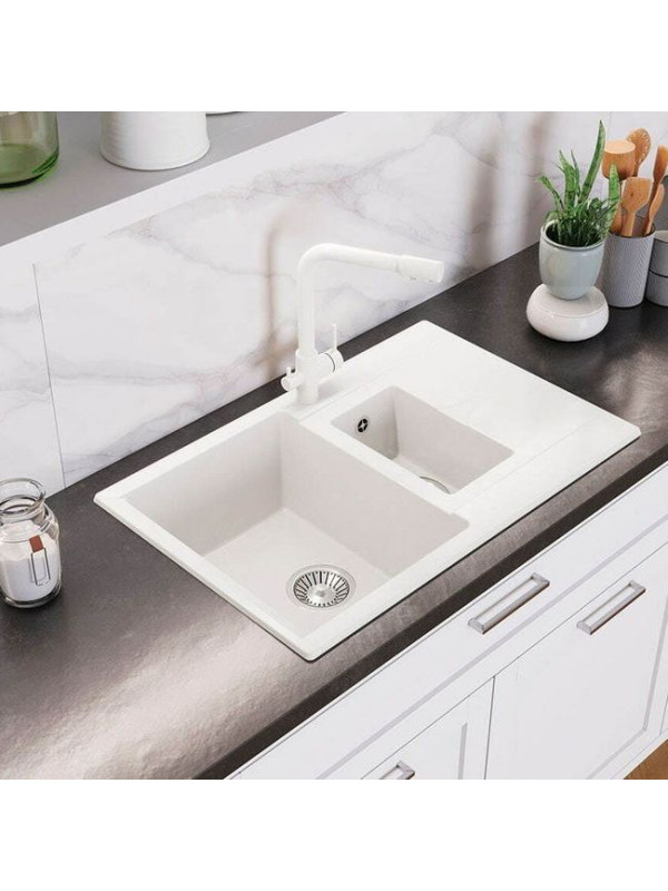 Кухонная мойка Polygran BRIG 770 белый хлопок в интерьере 2