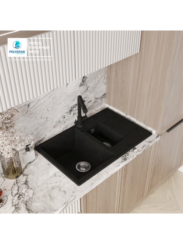 Кухонная мойка Polygran BRIG 770 космос черный металлик интерьер