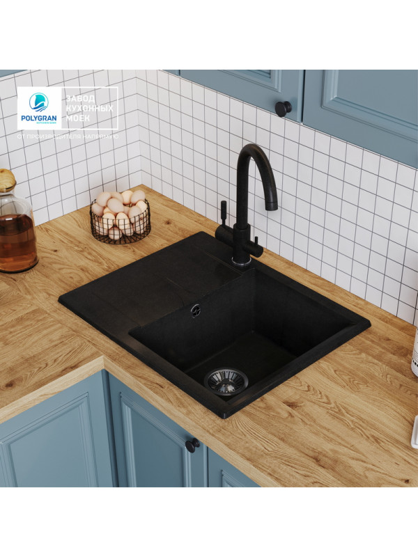 Кухонная мойка Polygran GALS 620 космос черный металлик интерьер