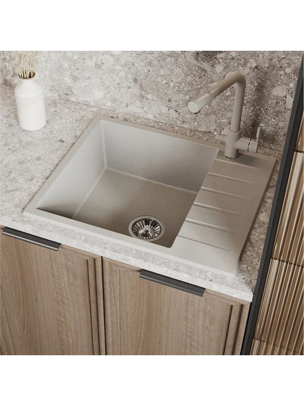 Кухонная мойка Polygran DEKA 600 серый интерьер 3