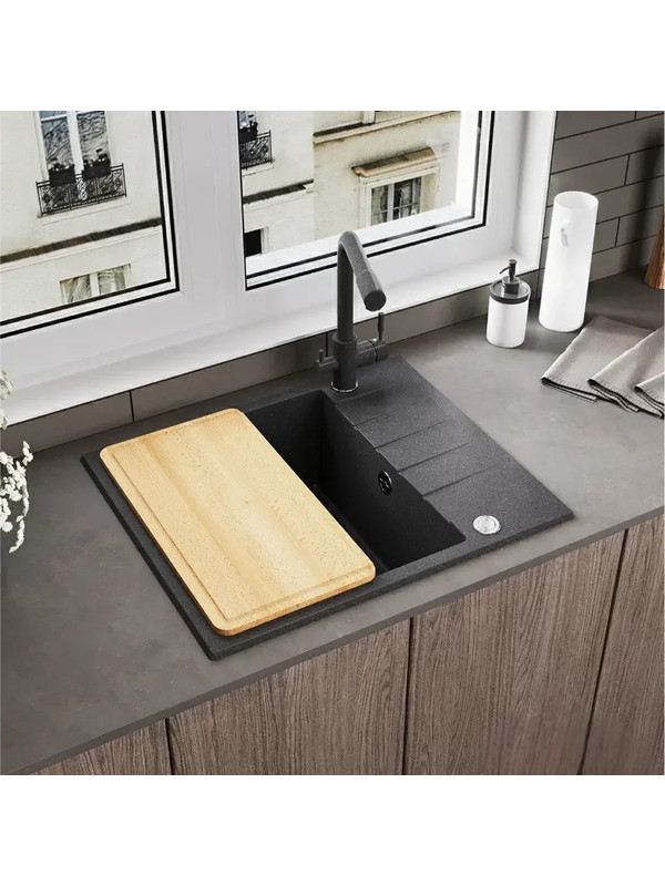 Кухонная мойка Polygran DEKA 600 черный интерьер