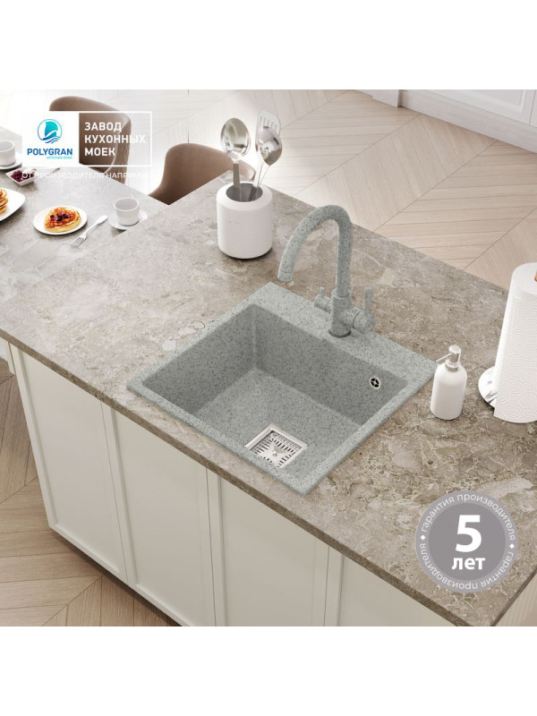 Кухонная мойка Polygran Blade 500 светло-серый интерьер
