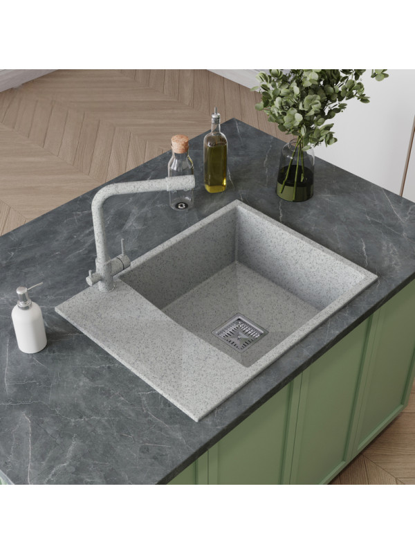 Кухонная мойка Polygran Blade 660 светло-серый интерьре 2