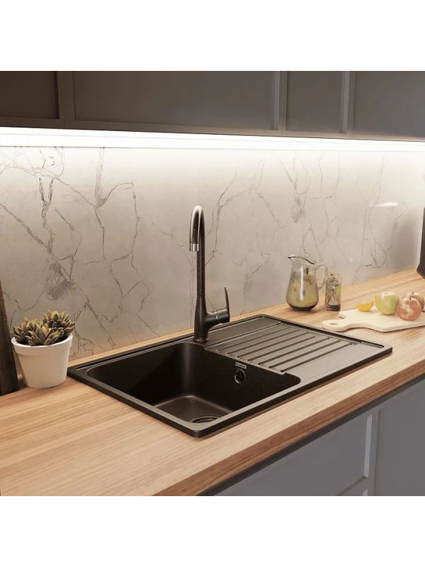 Кухонная мойка GranFest QUARZ Z-78 черный интерьер 2