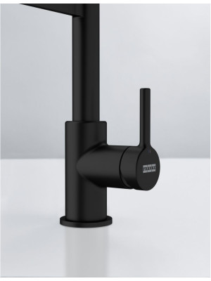 Смеситель Franke Lina Semi-pro черный рычаг