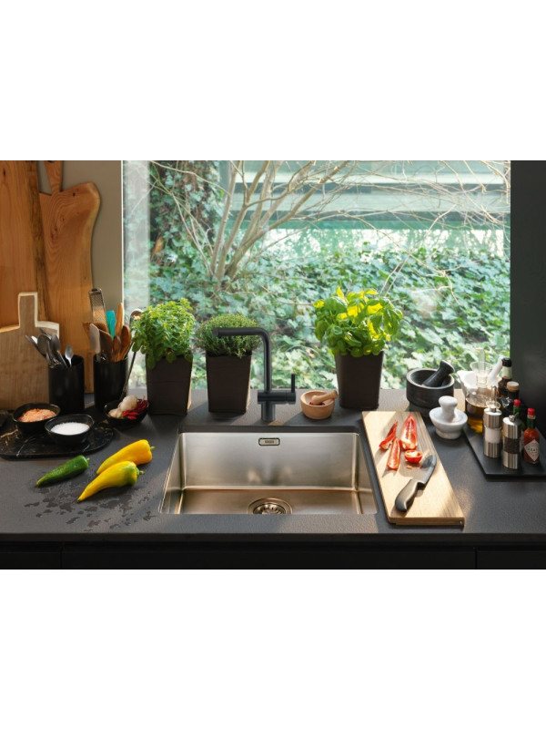 Смеситель Franke Atlas Neo черный интерьер