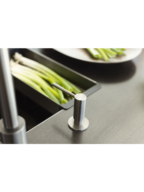 Дозатор Franke Atlas антрацит в интерьере