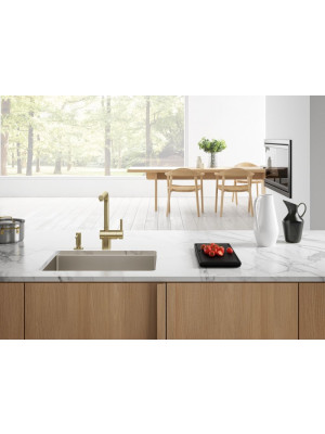 Дозатор Franke Atlas золото в интерьере