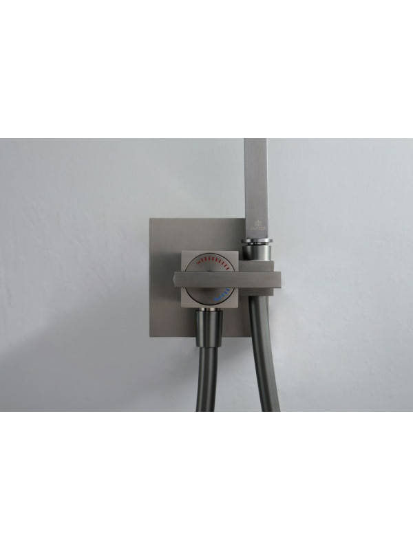 Смеситель Ganzer GZ01157 оружейная сталь интерьер 10