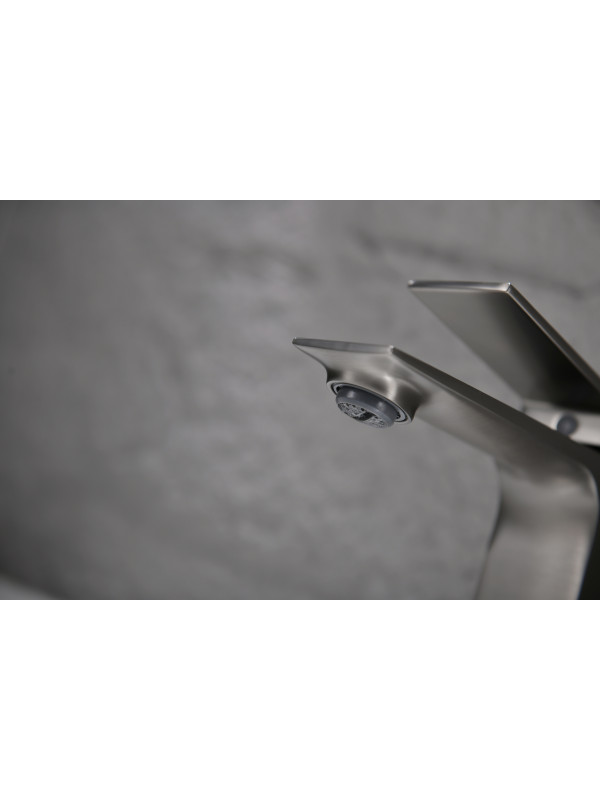 Смеситель Ganzer GZ05111-Q оружейная сталь 7