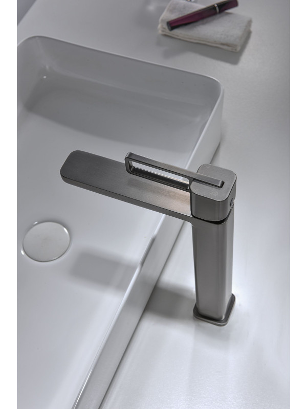 Смеситель Ganzer GZ12112-Q оружейная сталь 6