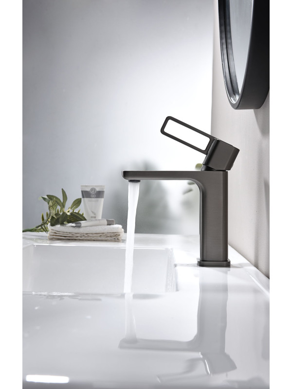 Смеситель Ganzer GZ12111-Q оружейная сталь 3