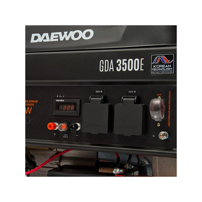 Бензиновый генератор Daewoo Power GDA 3500 E панель управления