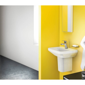 Смеситель Hansgrohe Logis 71071000 в интерьере