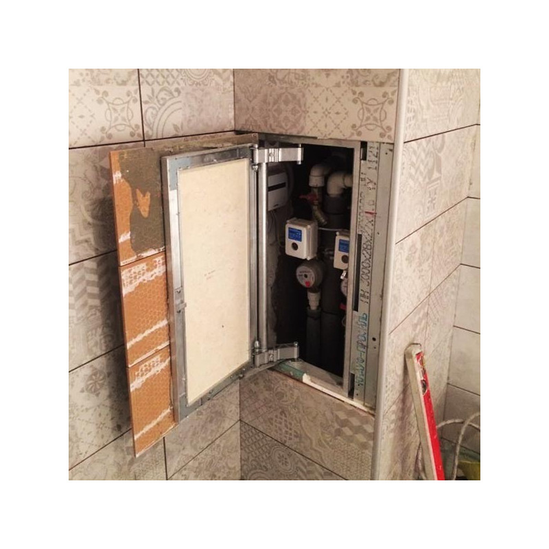 Люк невидимка Секрет-Лайт в открытом состоянии