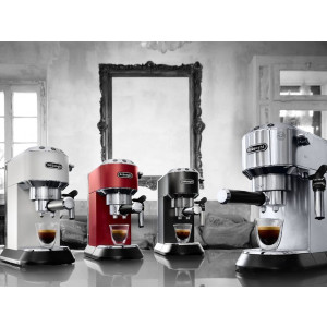 Кофеварки DeLonghi Dedica Style EC 685 в интерьере