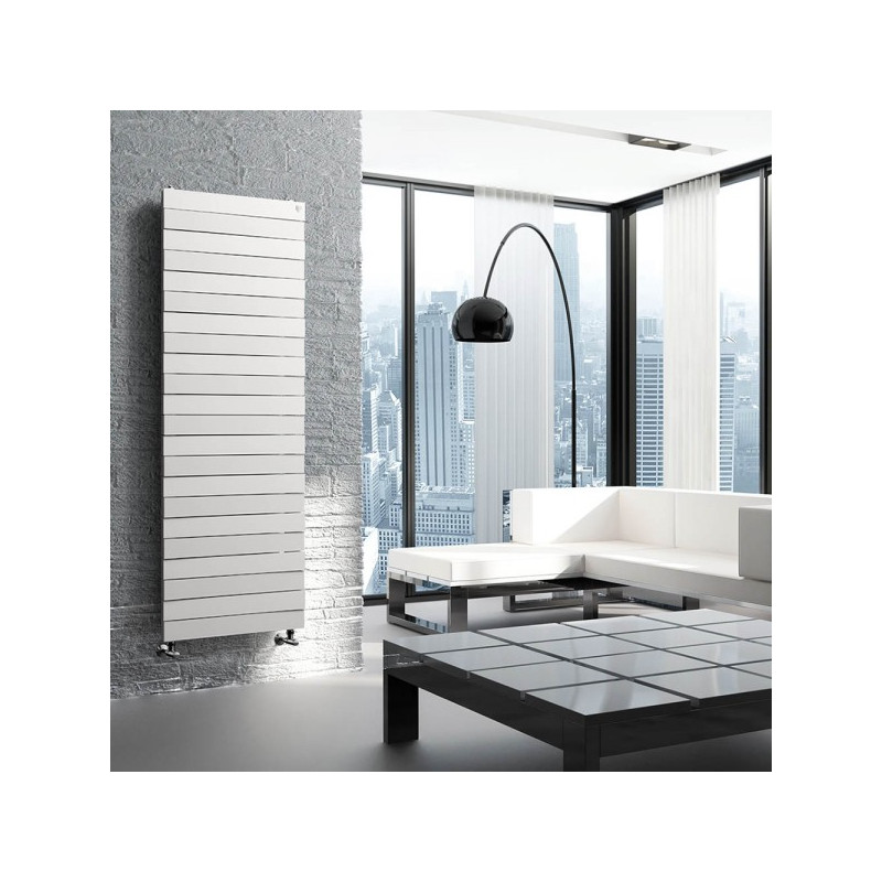 Радиатор биметаллический Royal Thermo Pianoforte Tower 500 Bianco Traffico (22 секции) в интерьере