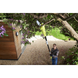 Высоторез Ryobi RP750450 в процессе работы